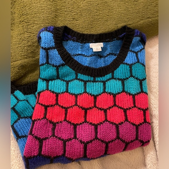 Beautifully Knit Hexagonal Patterned Multicolor Sweater - Picture 2 of 5